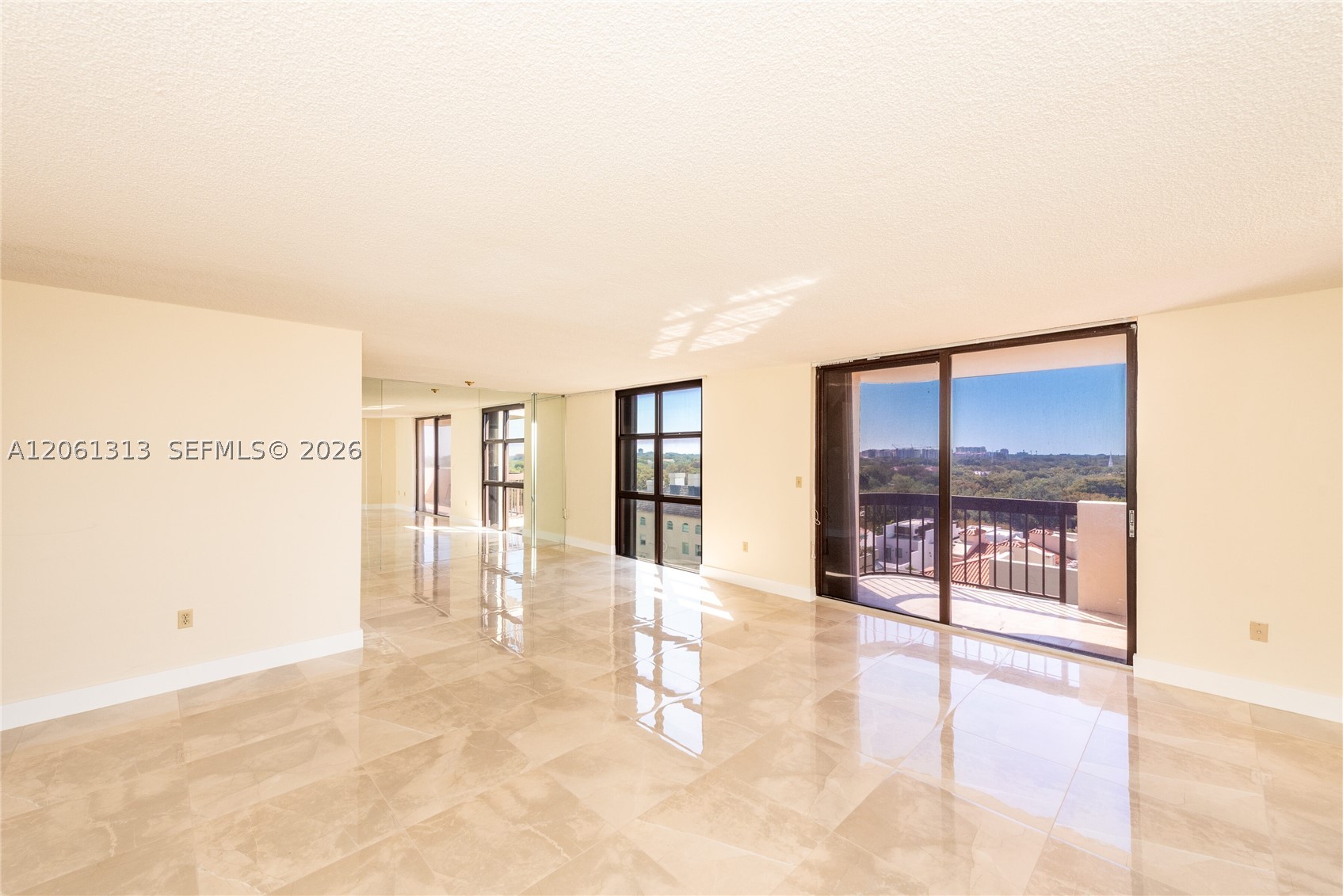 600 Biltmore Way #1014, Coral Gables FL 33134