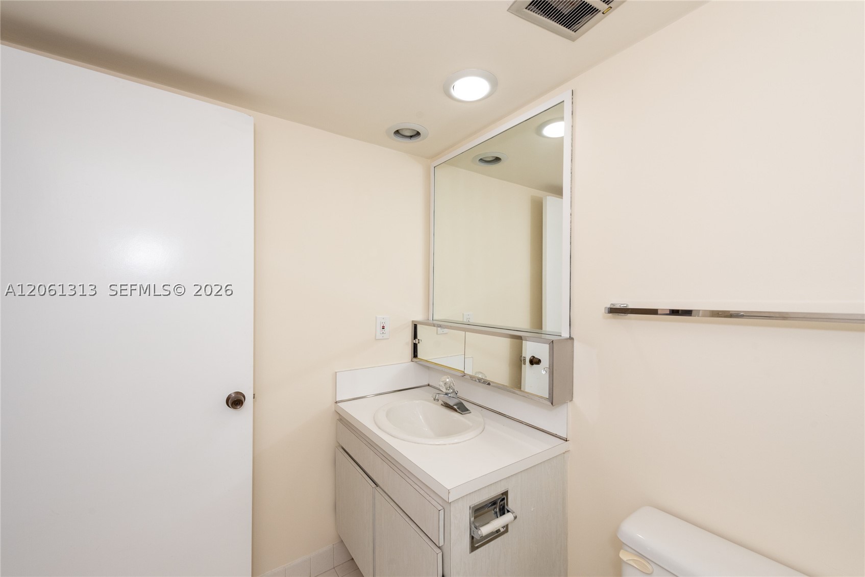 600 Biltmore Way #1014, Coral Gables FL 33134