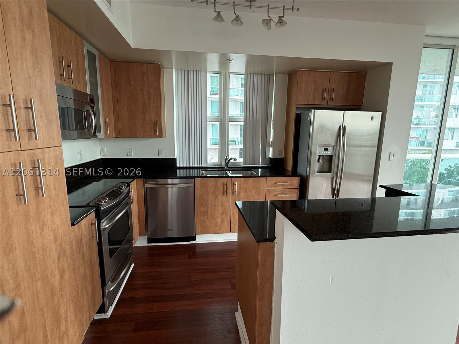 7910 Harbor Island #510, North Bay Village FL 33141
