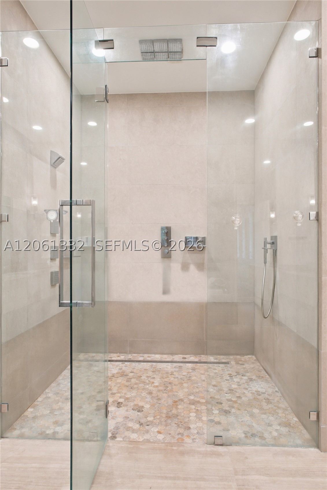 9501 Kerwood Ct, Coral Gables FL 33156