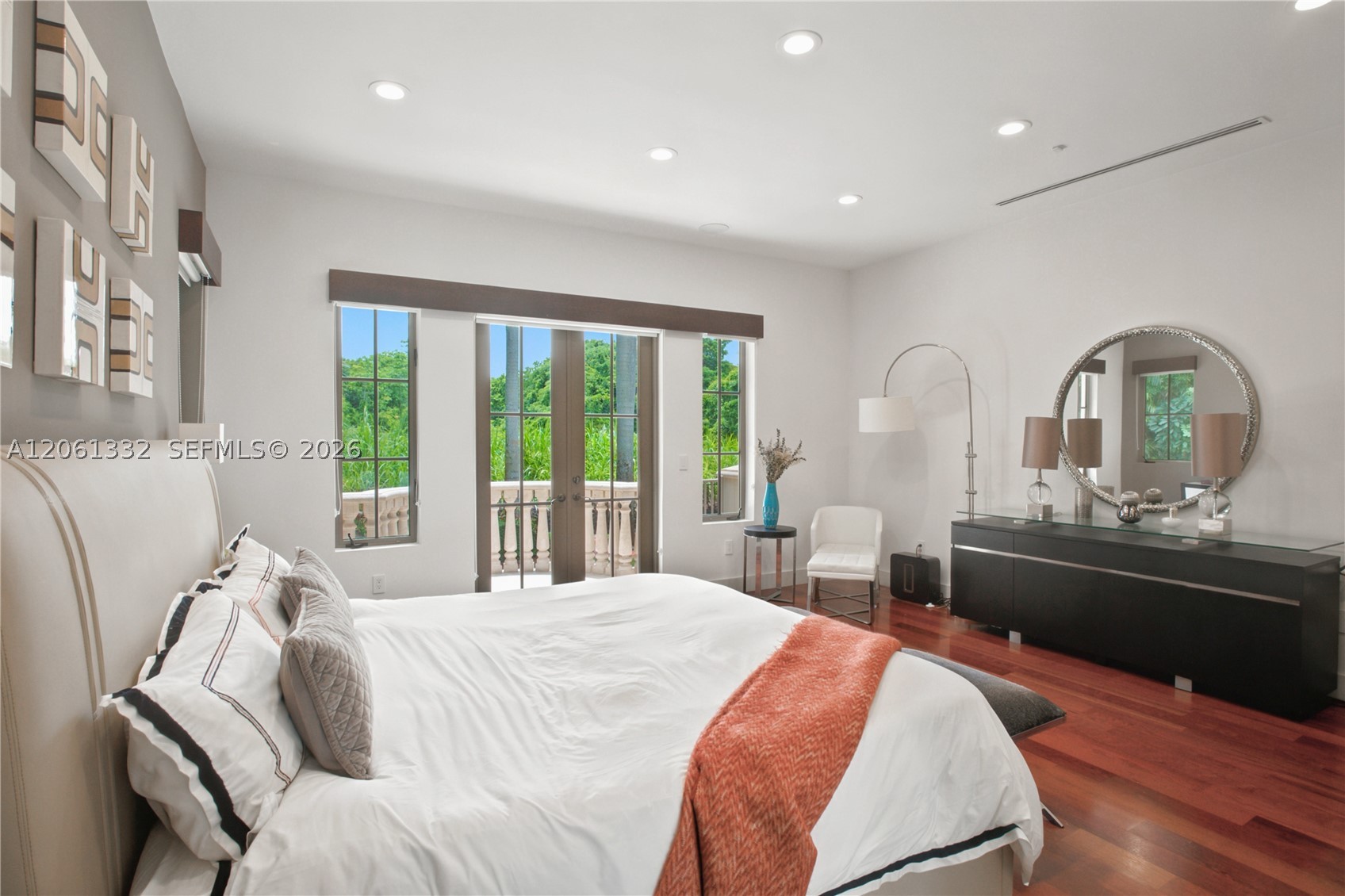 9501 Kerwood Ct, Coral Gables FL 33156