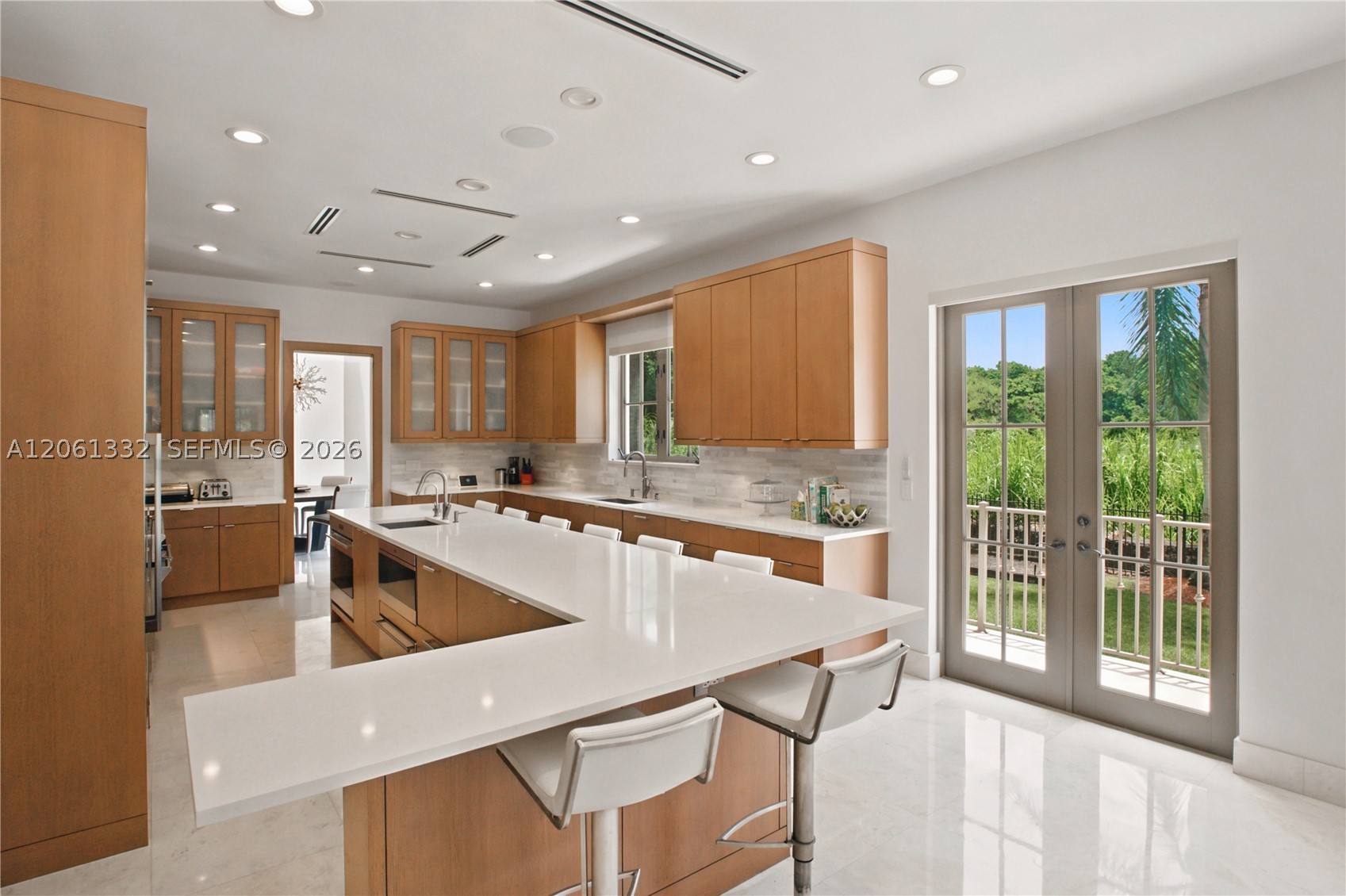 9501 Kerwood Ct, Coral Gables FL 33156