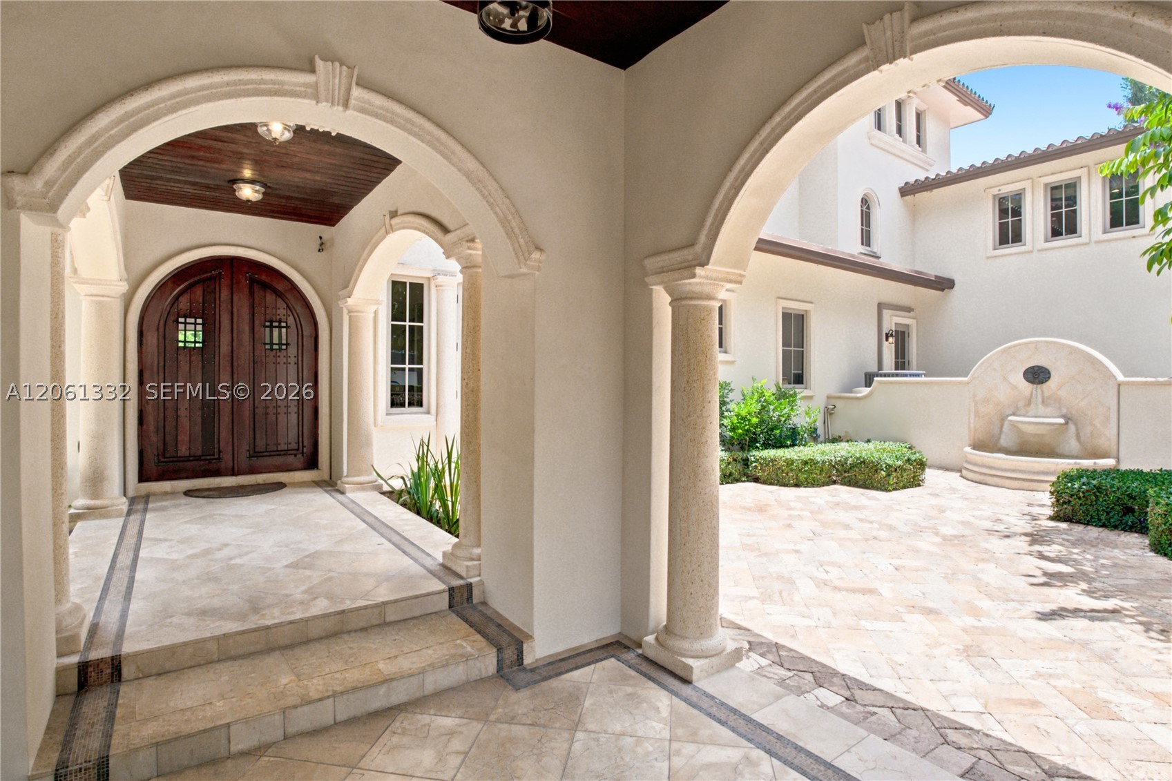 9501 Kerwood Ct, Coral Gables FL 33156