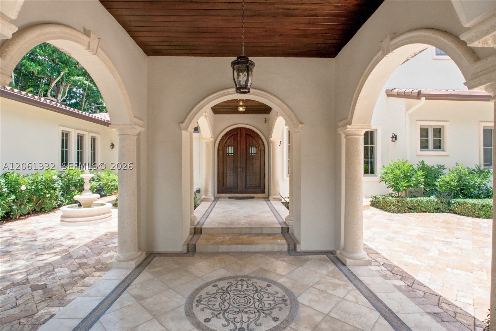 9501 Kerwood Ct, Coral Gables FL 33156