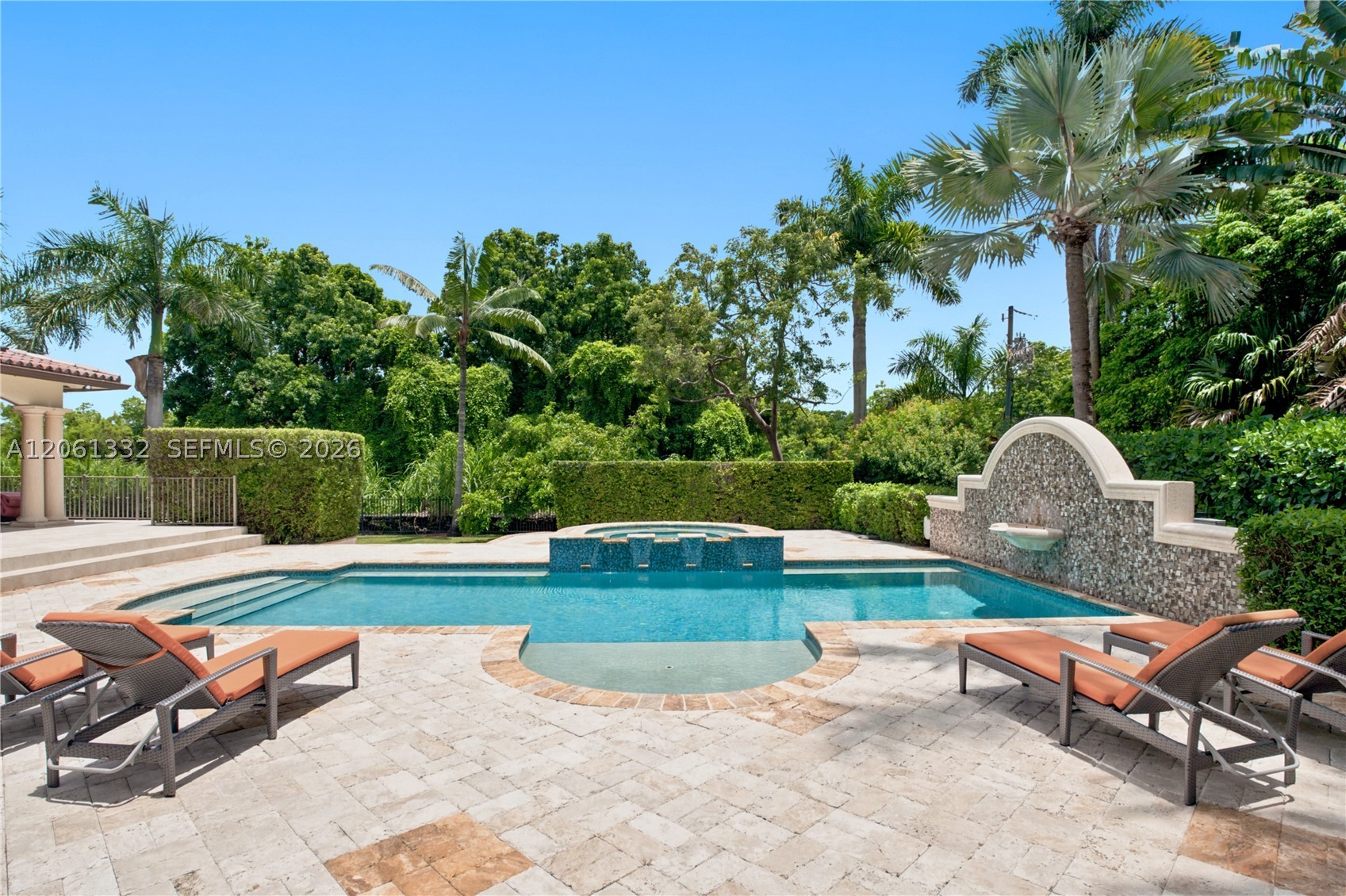 9501 Kerwood Ct, Coral Gables FL 33156