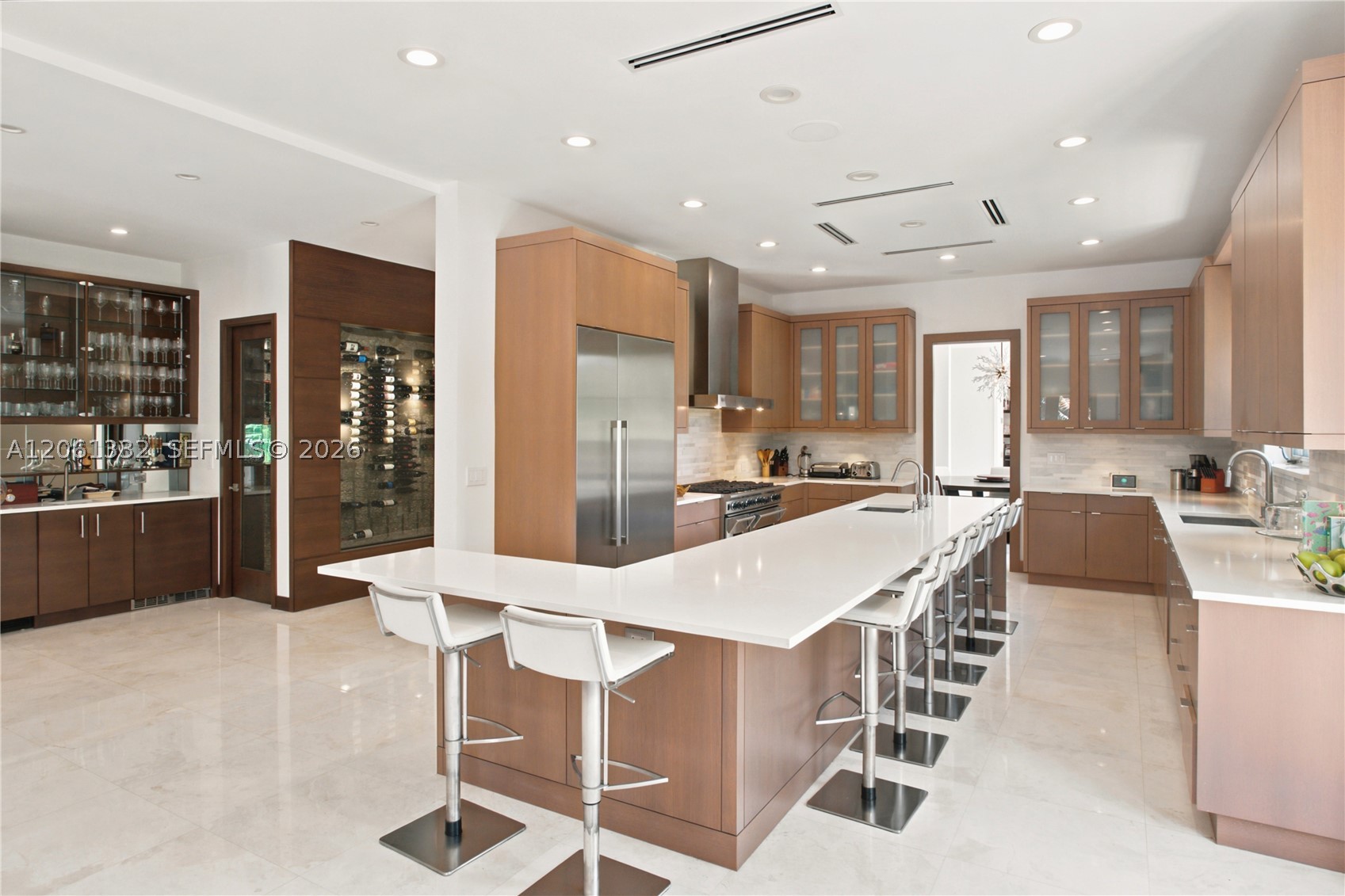 9501 Kerwood Ct, Coral Gables FL 33156