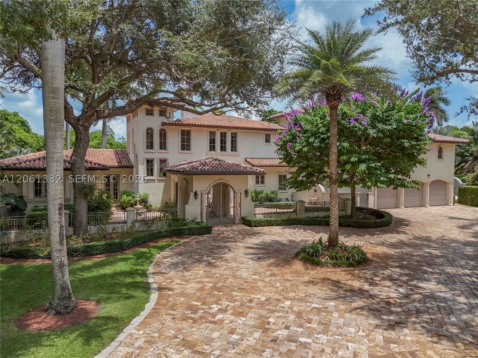 9501 Kerwood Ct, Coral Gables FL 33156