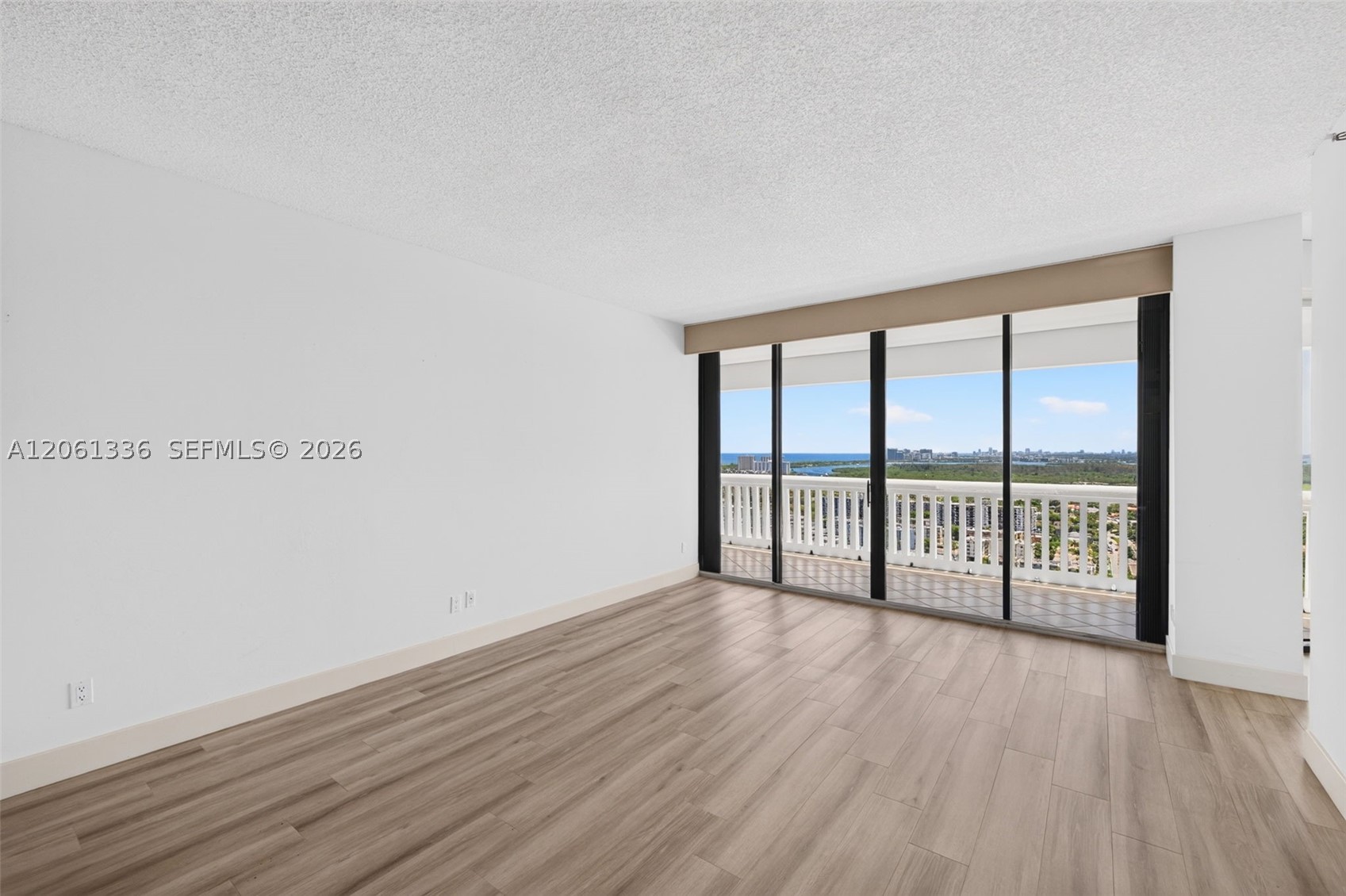 2000 Island Blvd #3008, Aventura FL 33160