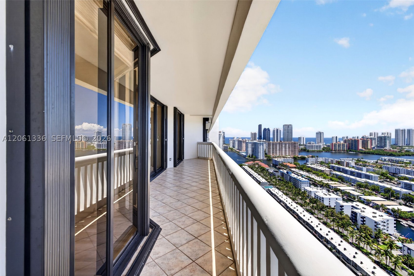 2000 Island Blvd #3008, Aventura FL 33160