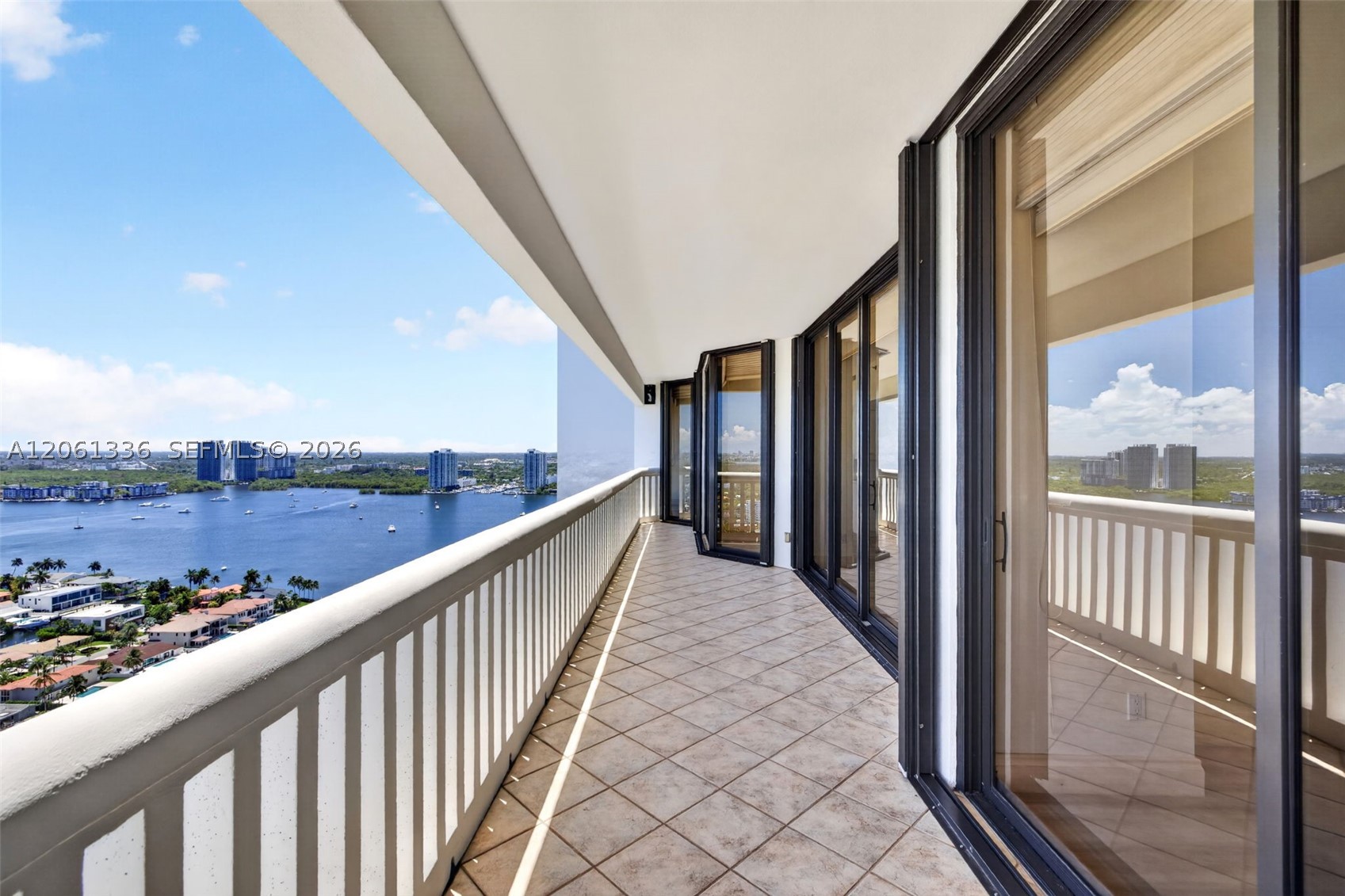 2000 Island Blvd #3008, Aventura FL 33160