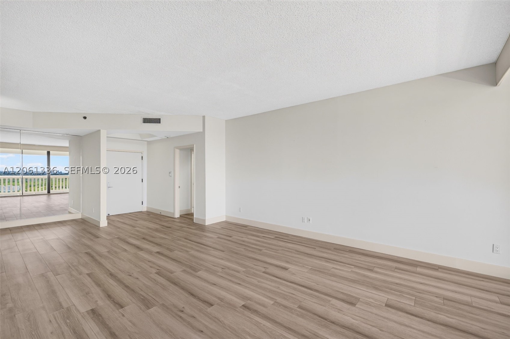 2000 Island Blvd #3008, Aventura FL 33160