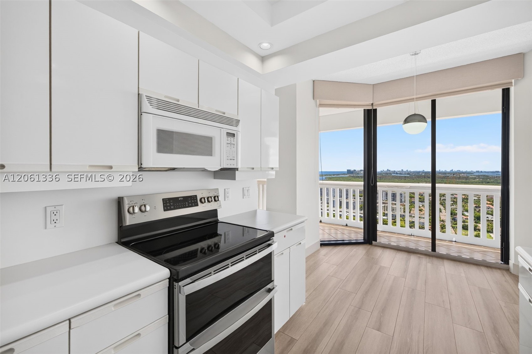 2000 Island Blvd #3008, Aventura FL 33160