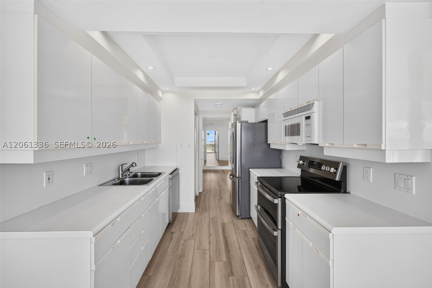 2000 Island Blvd #3008, Aventura FL 33160