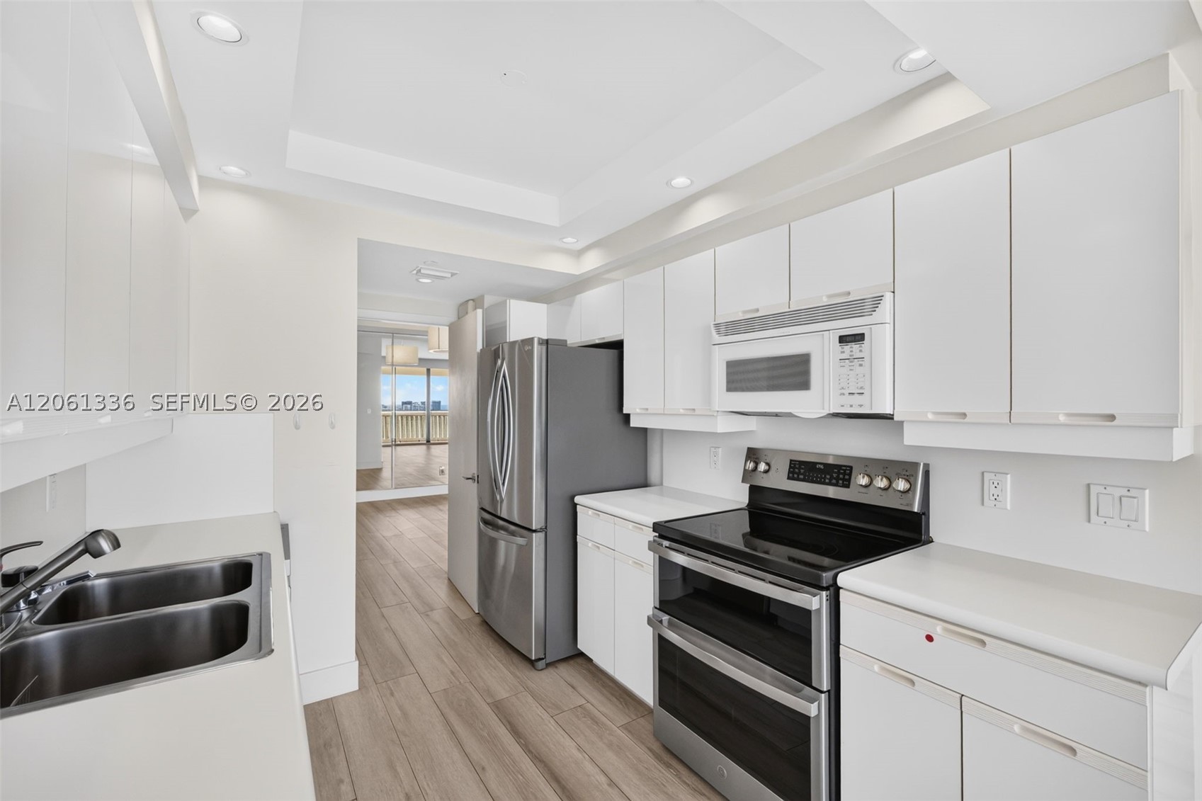 2000 Island Blvd #3008, Aventura FL 33160