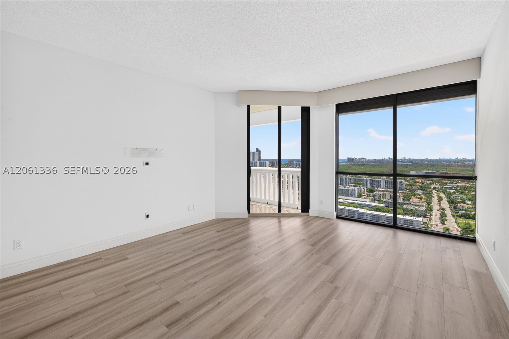 2000 Island Blvd #3008, Aventura FL 33160