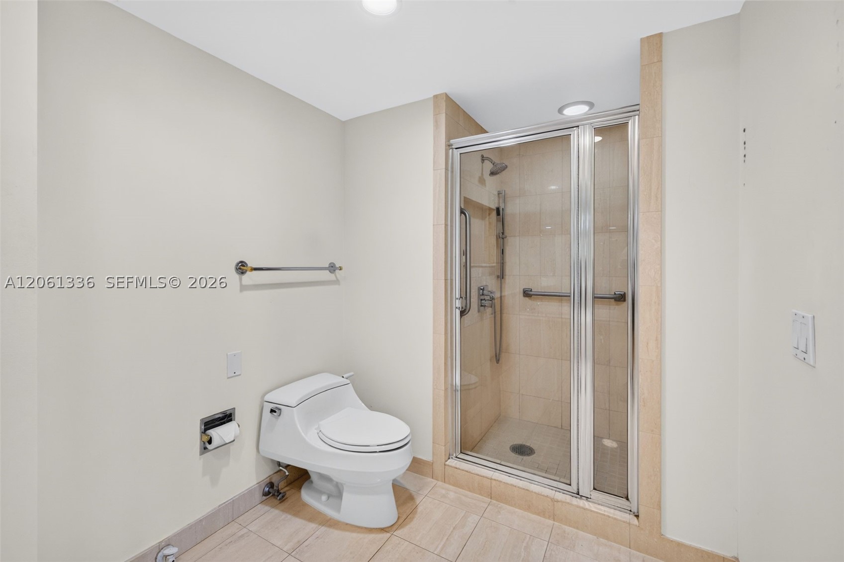 2000 Island Blvd #3008, Aventura FL 33160