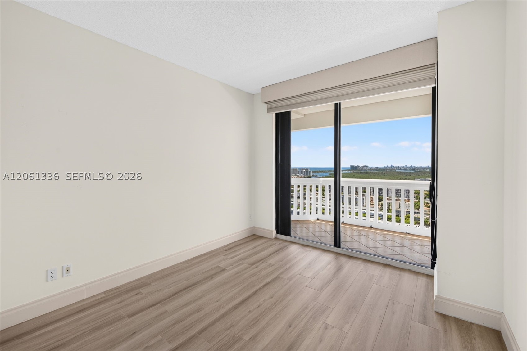 2000 Island Blvd #3008, Aventura FL 33160