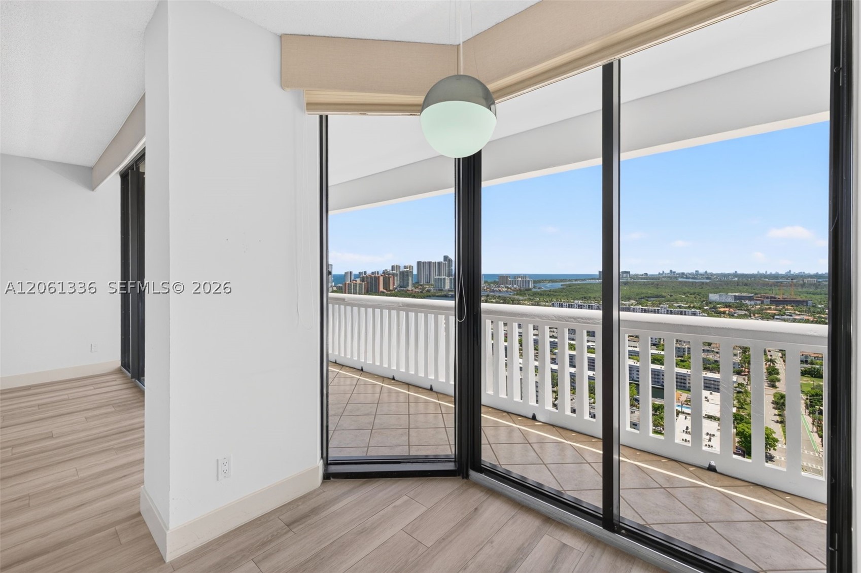 2000 Island Blvd #3008, Aventura FL 33160