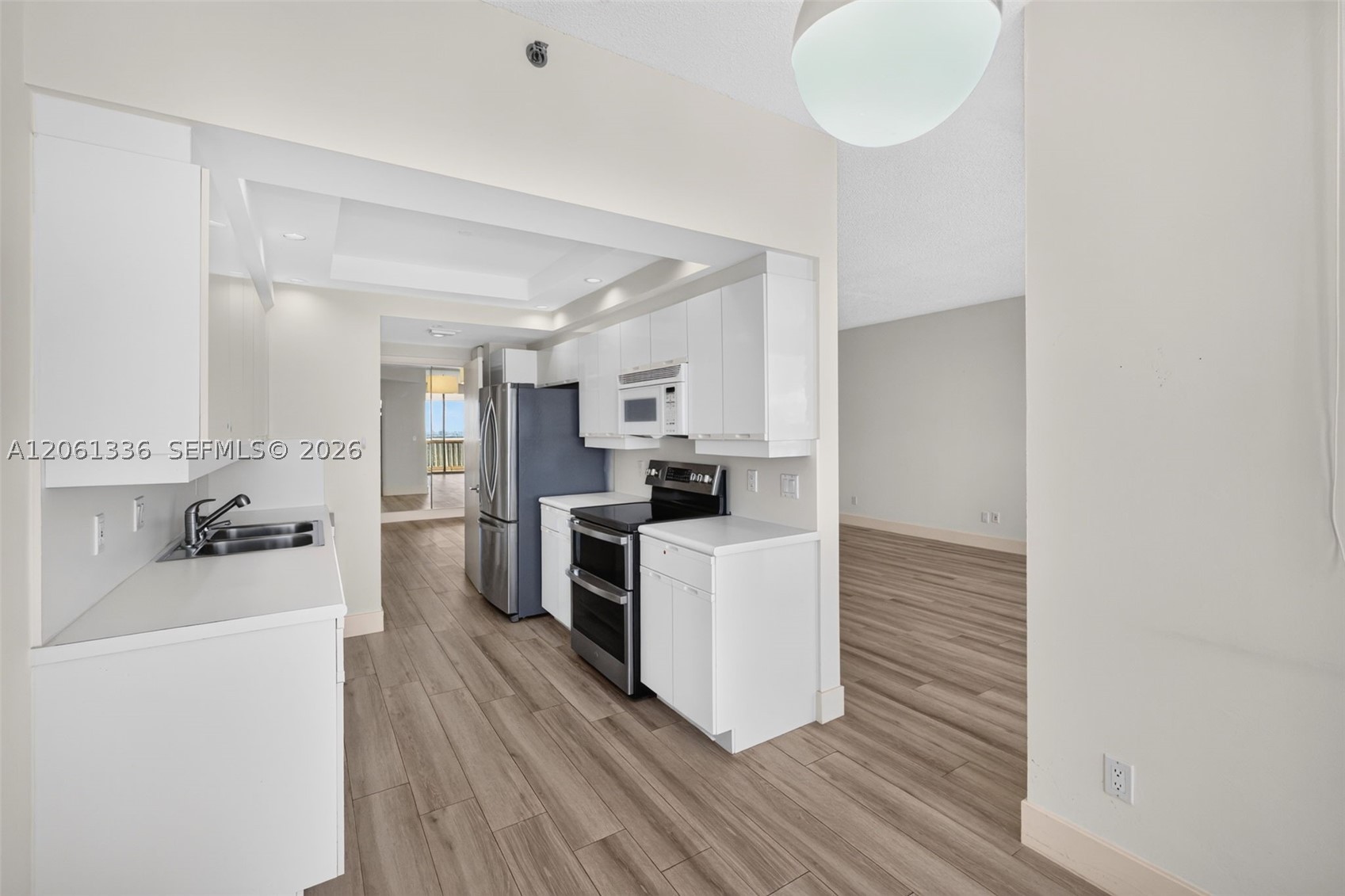 2000 Island Blvd #3008, Aventura FL 33160