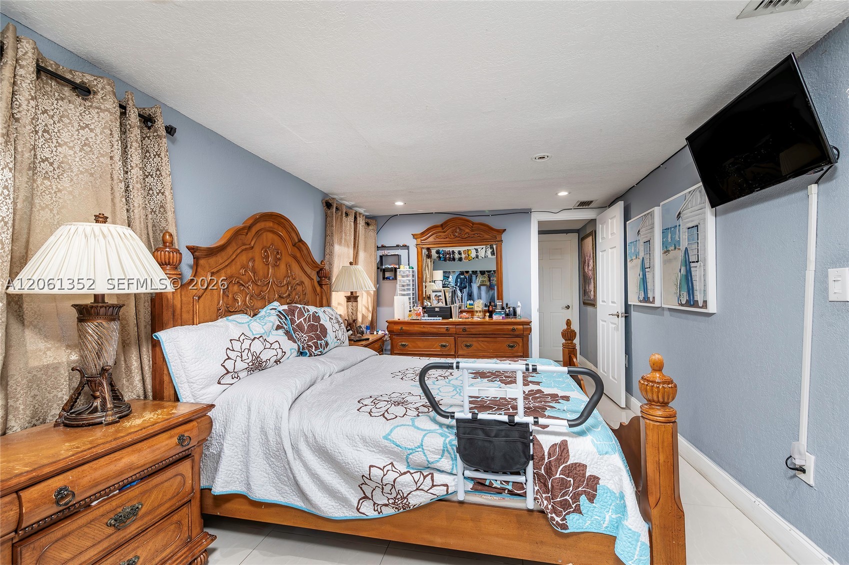 11451 SW 43rd St, Miami FL 33165
