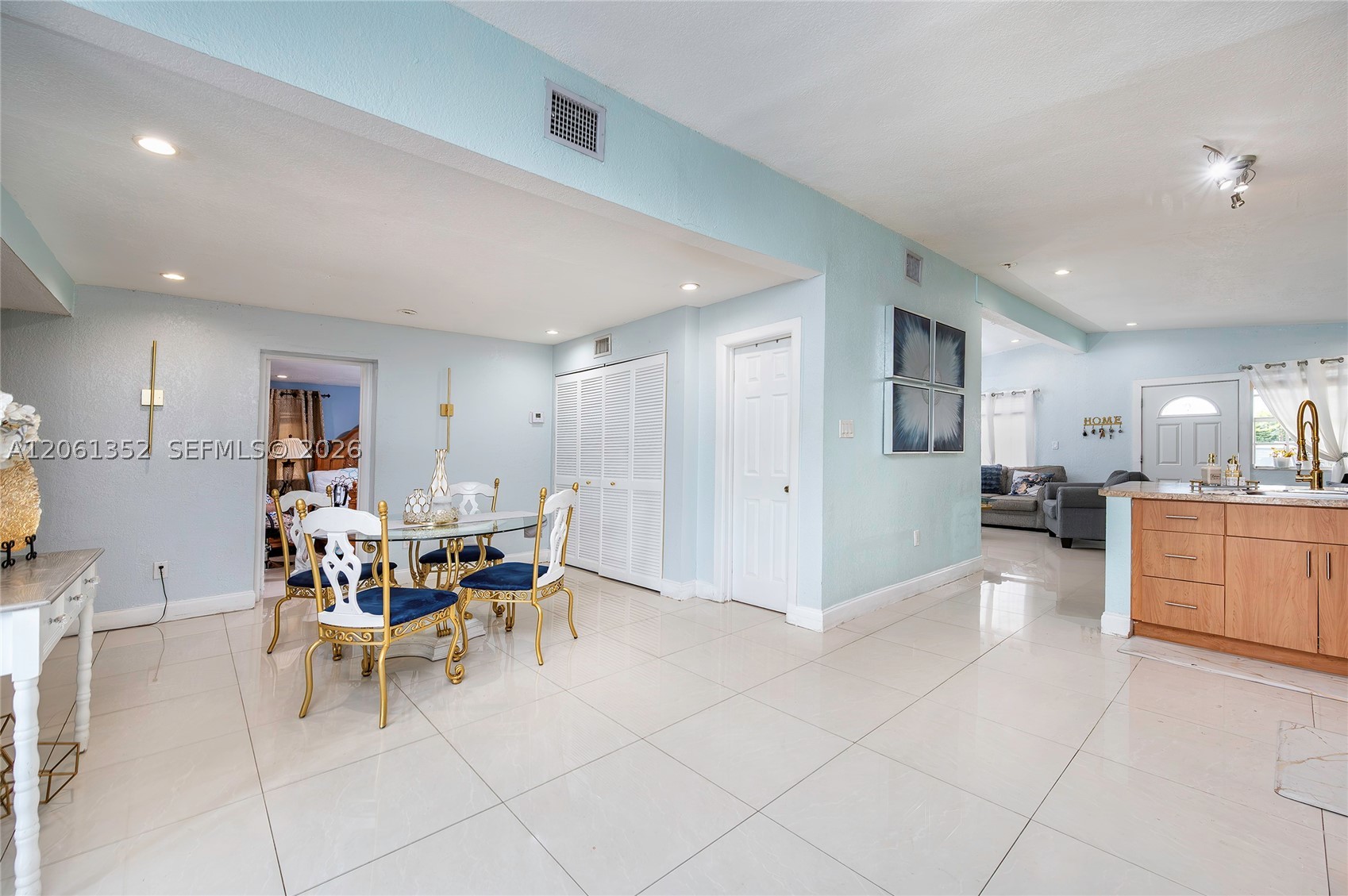 11451 SW 43rd St, Miami FL 33165