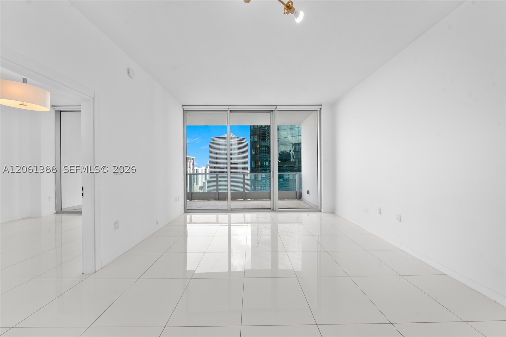 200 Biscayne Boulevard Way #4409, Miami FL 33131