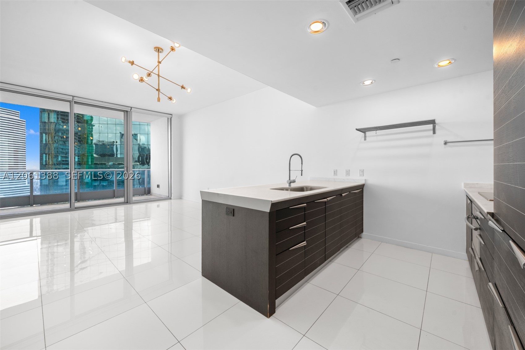 200 Biscayne Boulevard Way #4409, Miami FL 33131