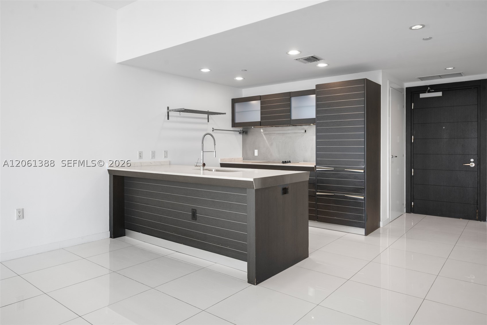 200 Biscayne Boulevard Way #4409, Miami FL 33131