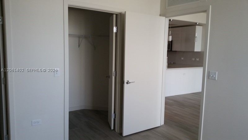 999 SW 1st Ave #2511, Miami FL 33130