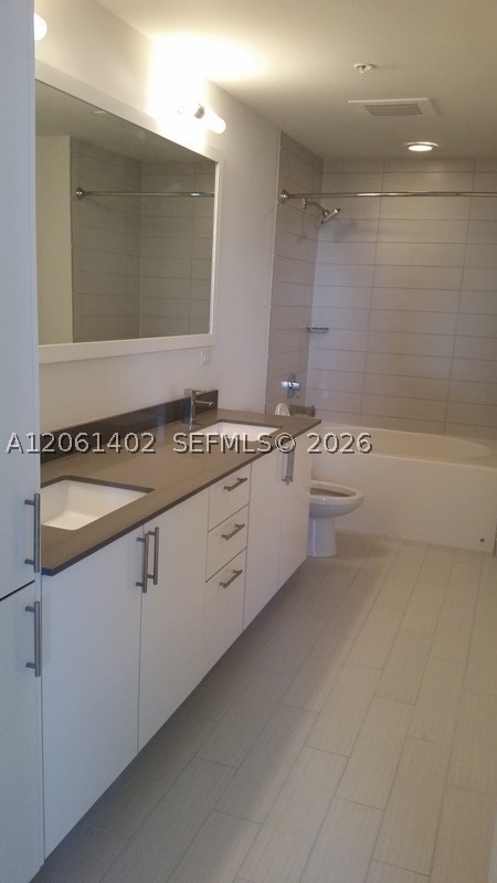 999 SW 1st Ave #2511, Miami FL 33130