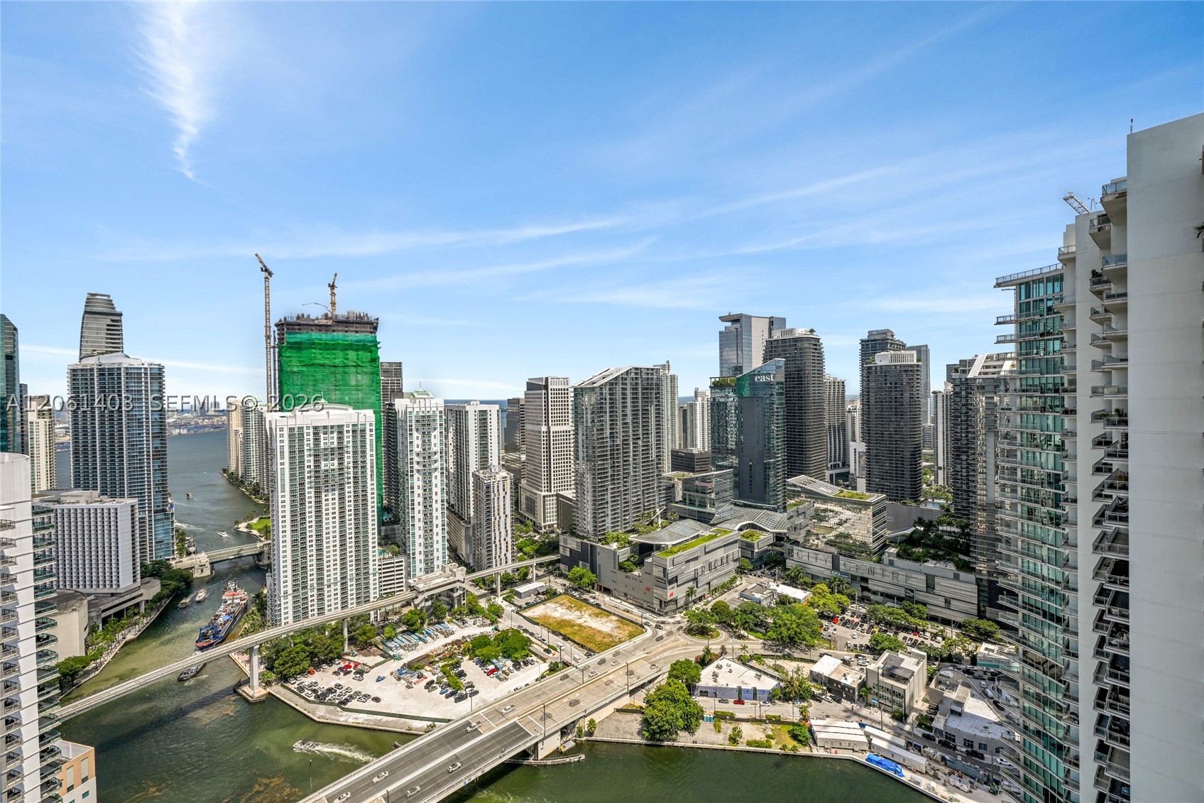 90 SW 3rd St #PH-17, Miami FL 33130