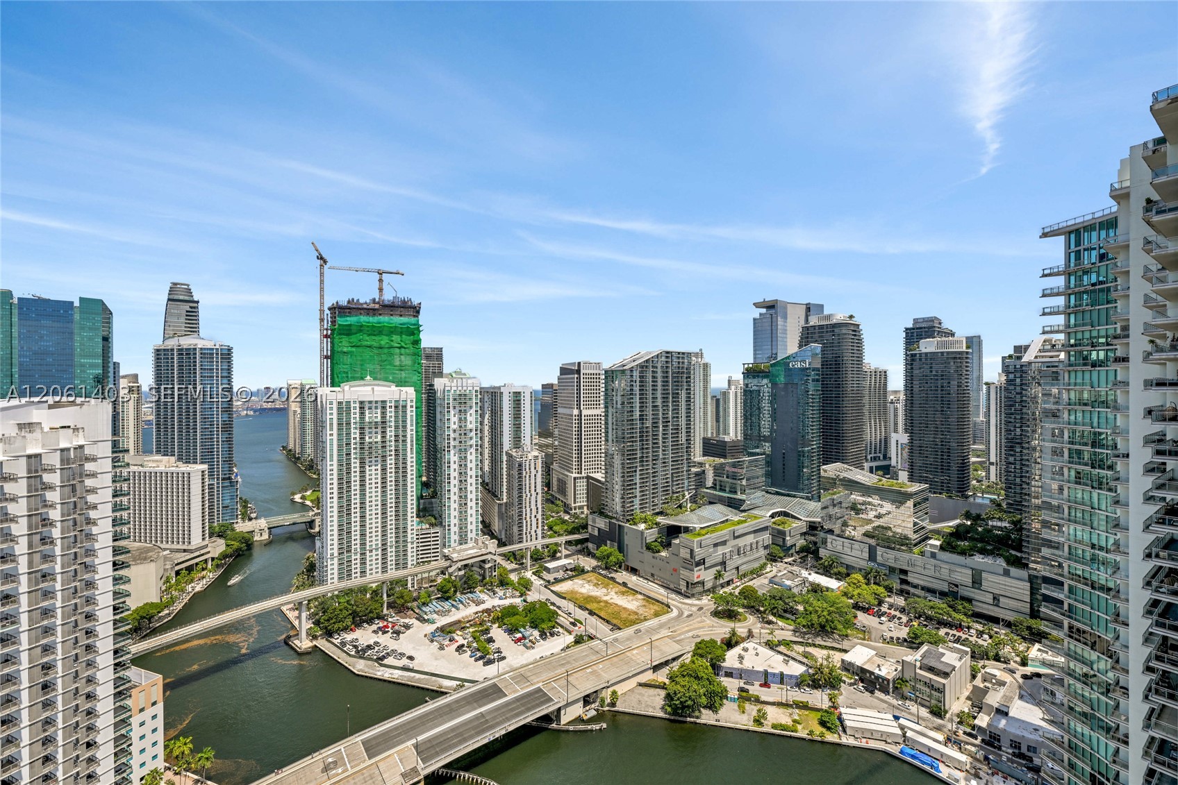 90 SW 3rd St #PH-17, Miami FL 33130