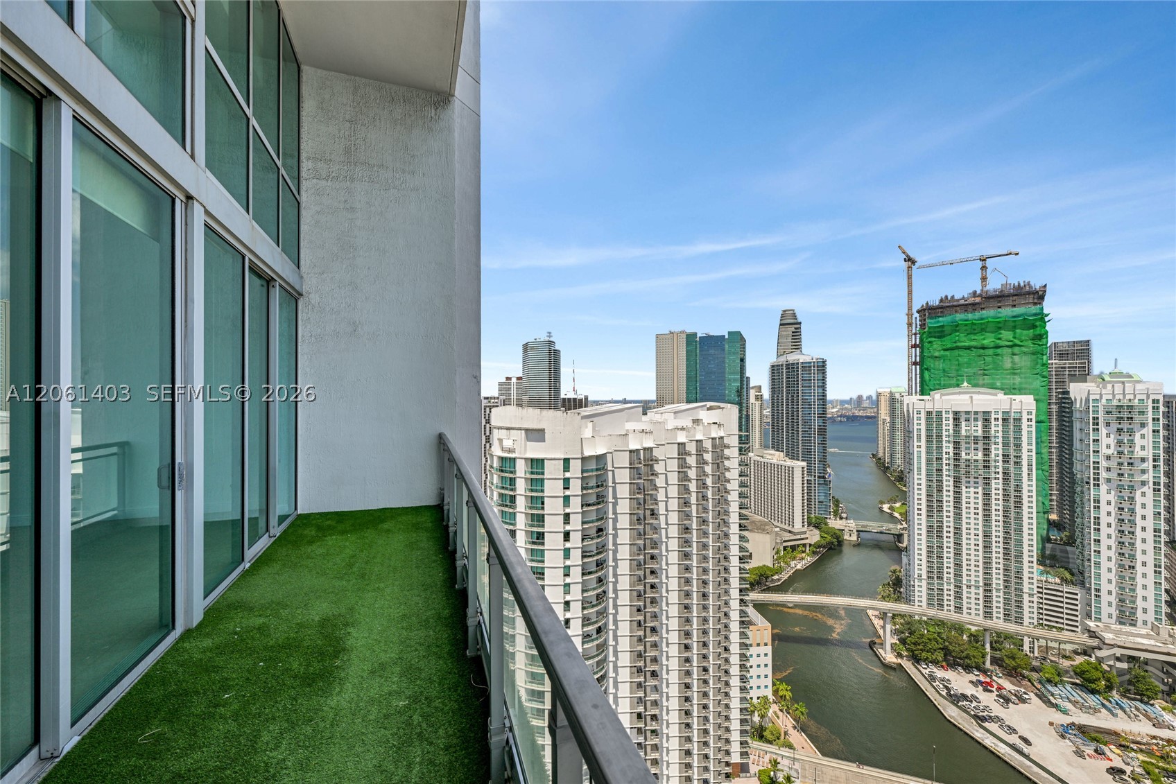 90 SW 3rd St #PH-17, Miami FL 33130