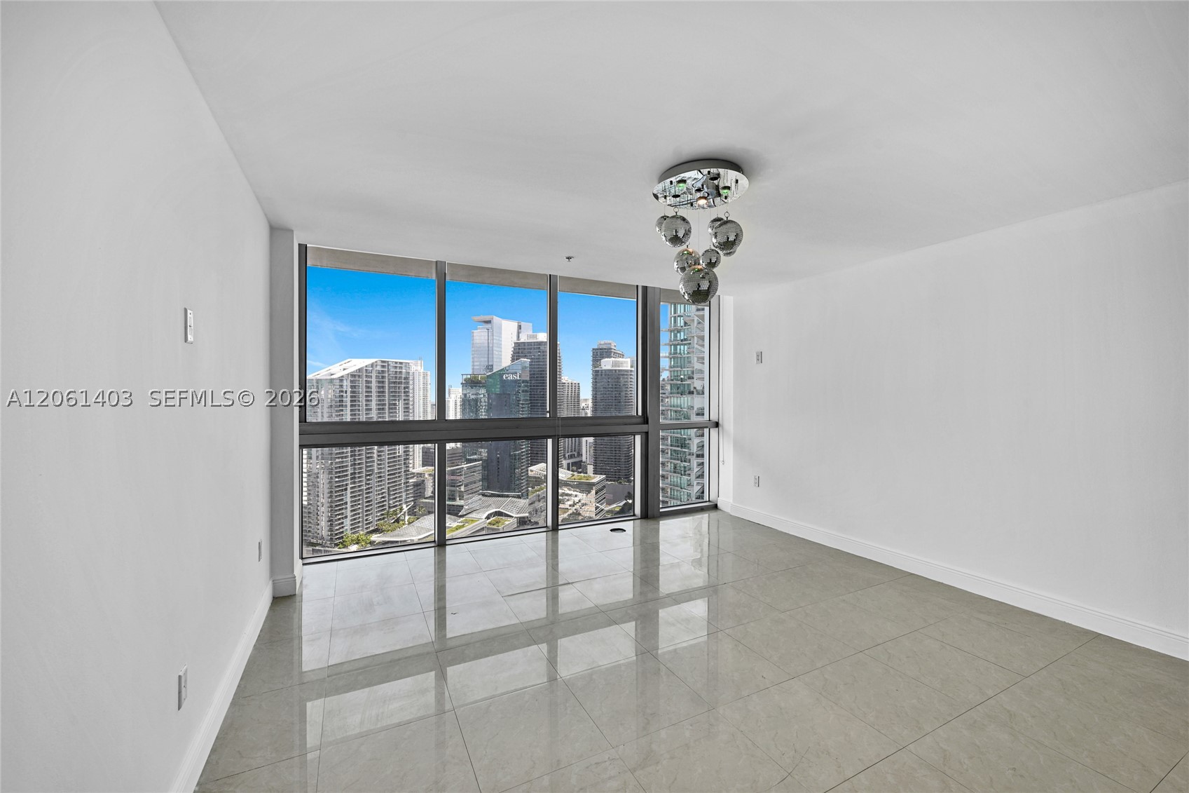 90 SW 3rd St #PH-17, Miami FL 33130