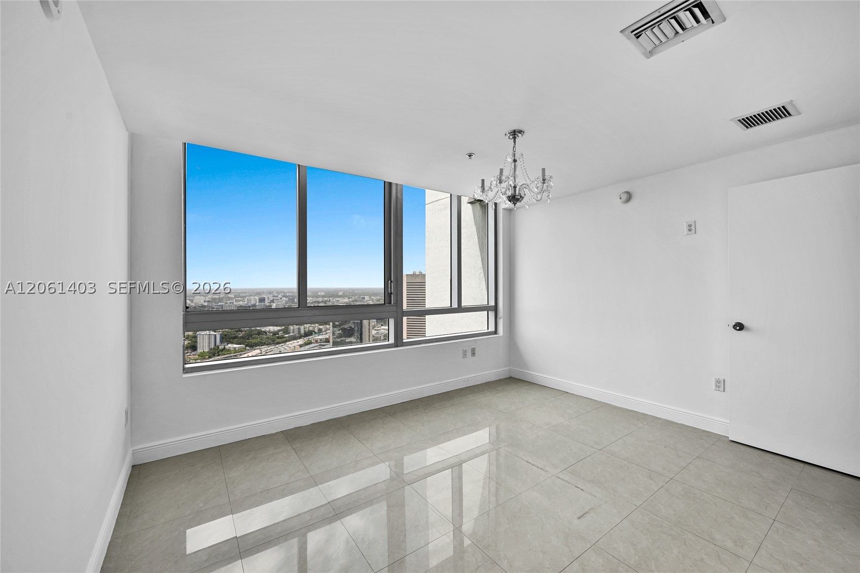 90 SW 3rd St #PH-17, Miami FL 33130