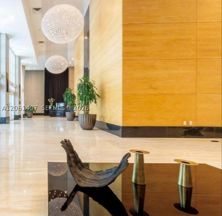 950 Brickell Bay Dr #2406, Miami FL 33131