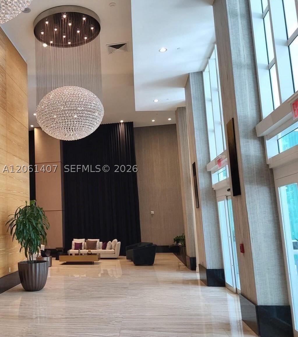 950 Brickell Bay Dr #2406, Miami FL 33131