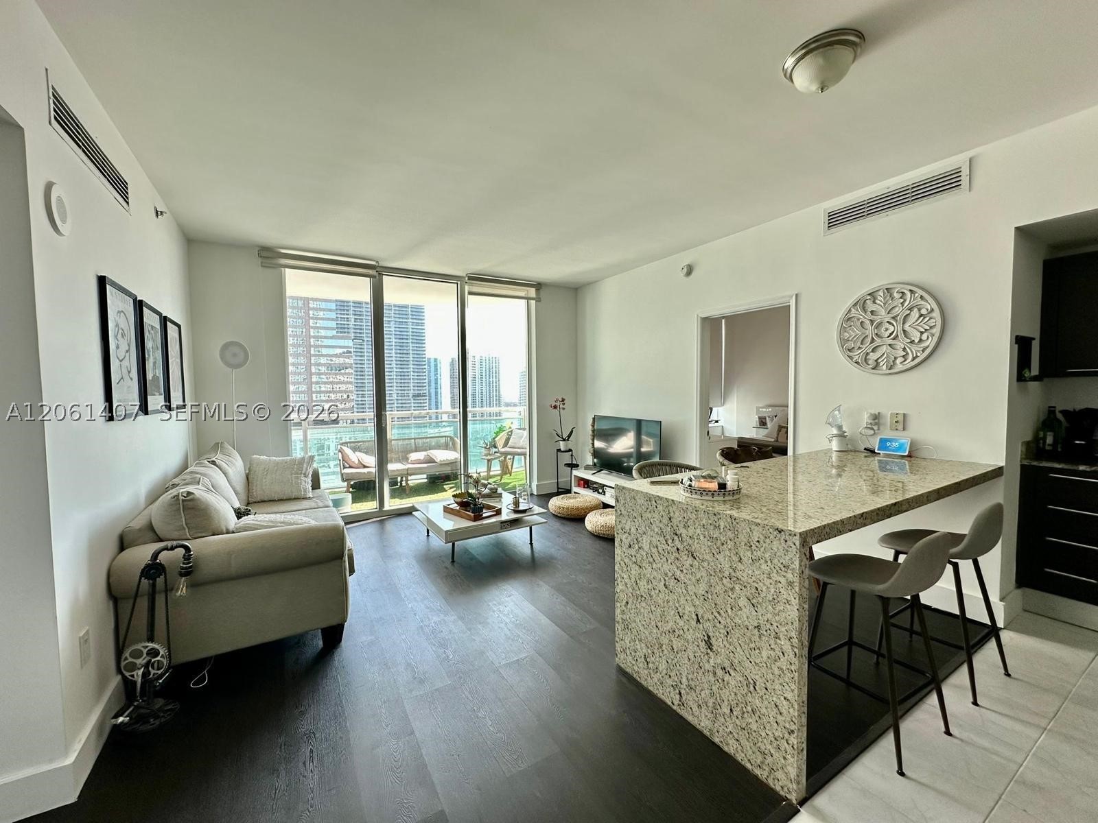 950 Brickell Bay Dr #2406, Miami FL 33131