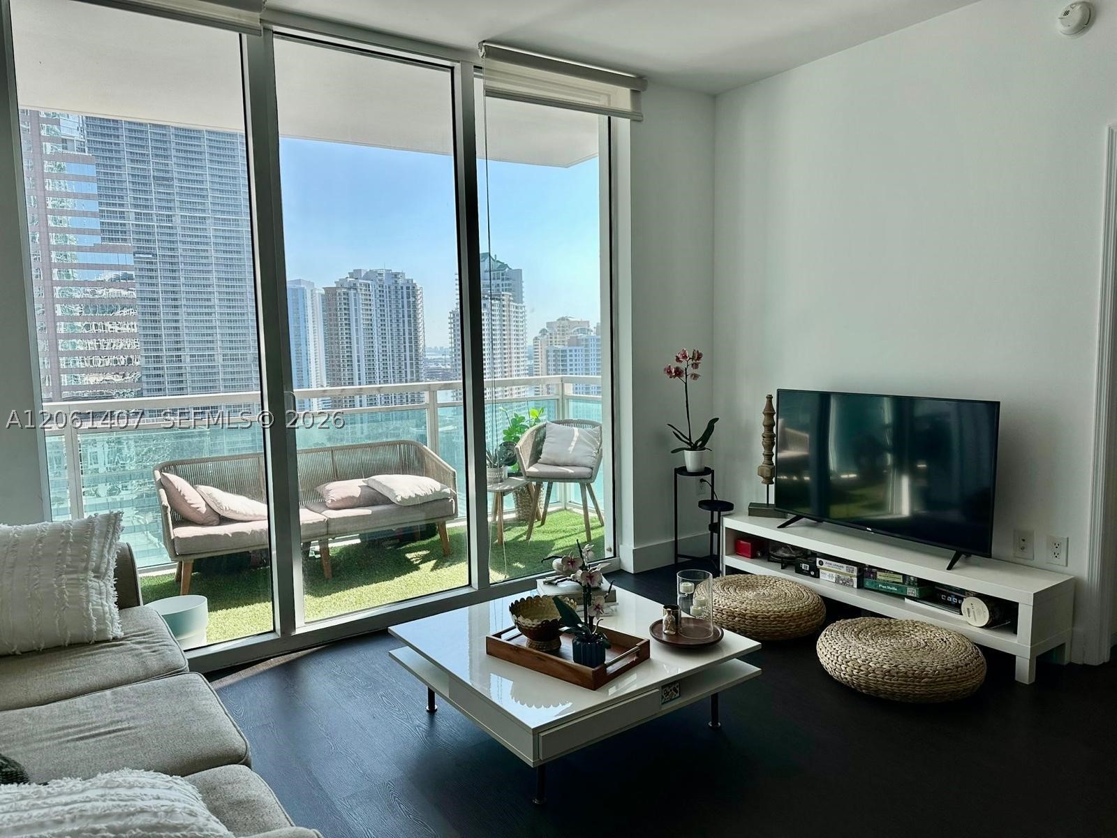 950 Brickell Bay Dr #2406, Miami FL 33131