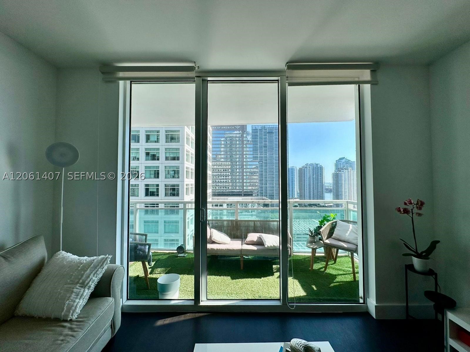 950 Brickell Bay Dr #2406, Miami FL 33131