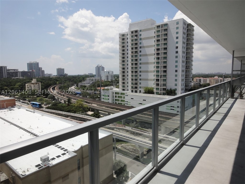 79 SW 12th St #1203-S, Miami FL 33130