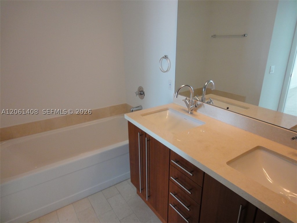 79 SW 12th St #1203-S, Miami FL 33130
