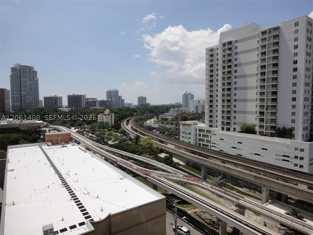 79 SW 12th St #1203-S, Miami FL 33130