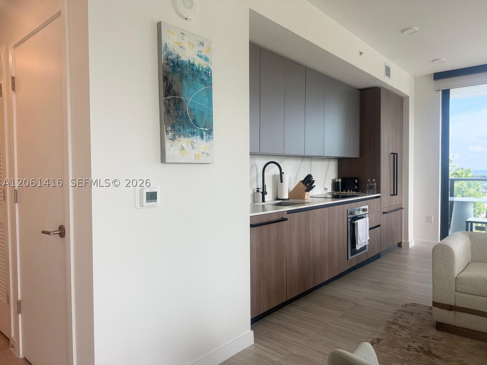 580 72nd St #602, Miami Beach FL 33141