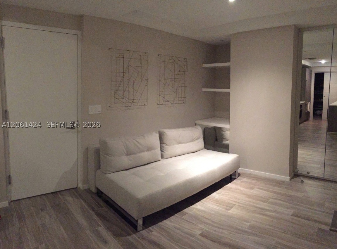 801 S Miami Ave #1910, Miami FL 33130