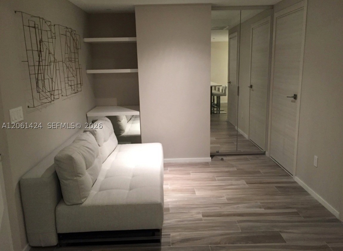 801 S Miami Ave #1910, Miami FL 33130