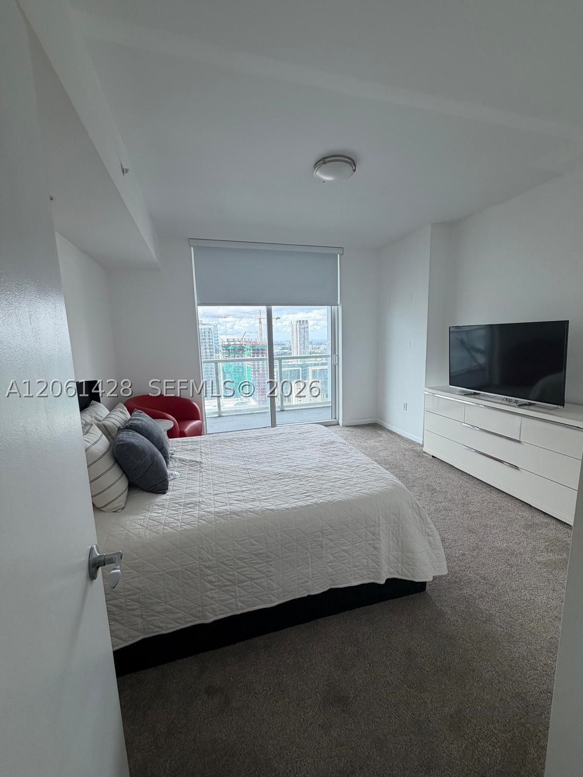 253 NE 2nd St #3806, Miami FL 33132