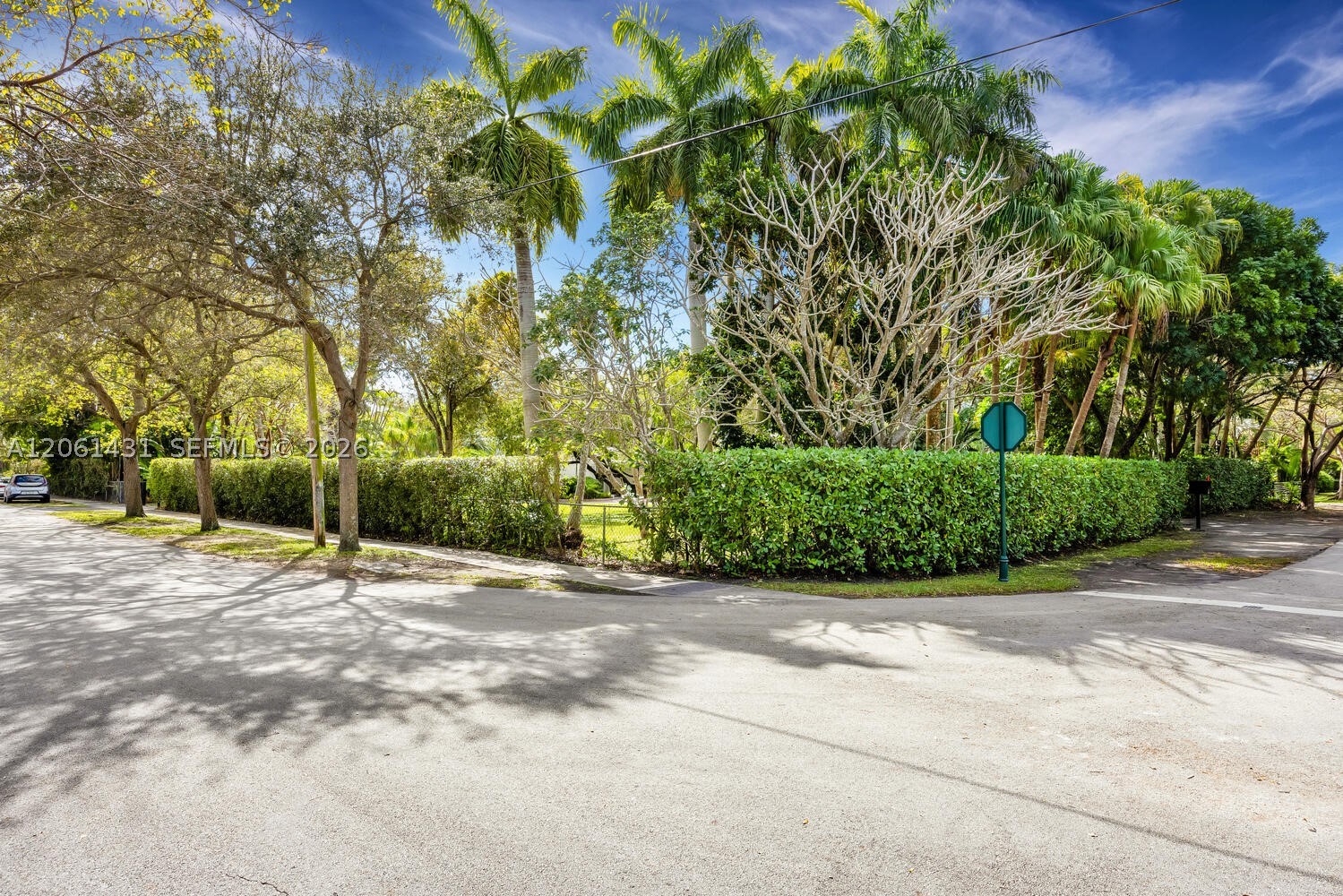 12200 SW 74th Ct, Pinecrest FL 33156
