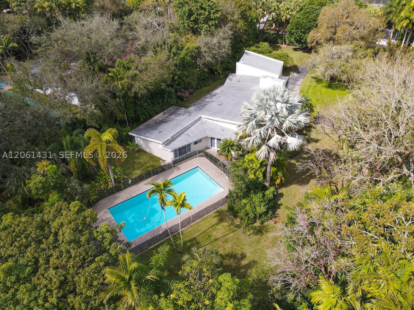 12200 SW 74th Ct, Pinecrest FL 33156