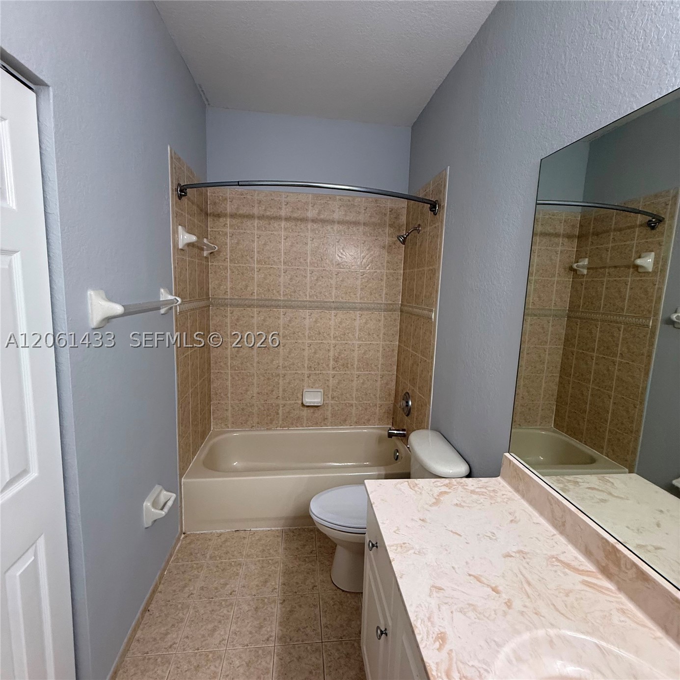 8811 S ISLES CR #8811, Tamarac FL 33321